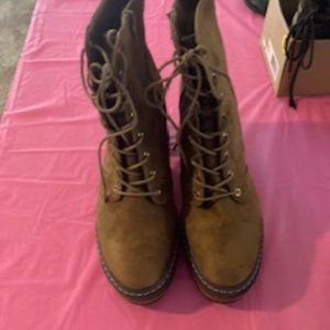 Price Drop ! Brand New Brown Suede Like Moto Boots.